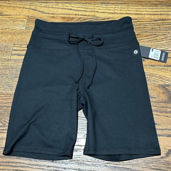 Ballys Shorts - Picture 1 of 6